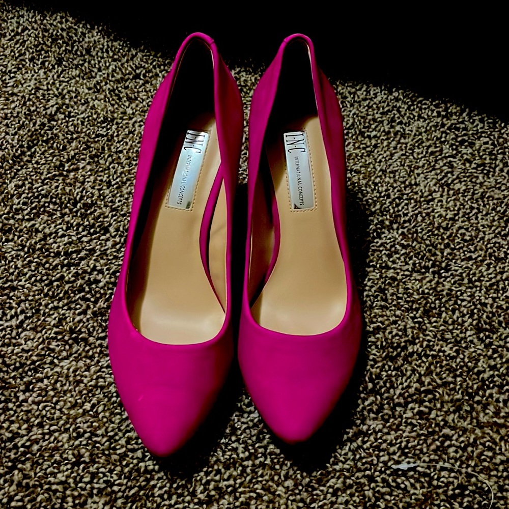INC Magenta Heel size 7